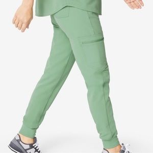 Jade figs Catarina scrub top (small) and Zamora joggers (medium)